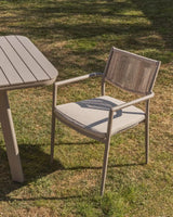 Stapelbarer Outdoor-Stuhl Argasi aus Aluminium und Synthetikseil von Kave Home – Bild 2