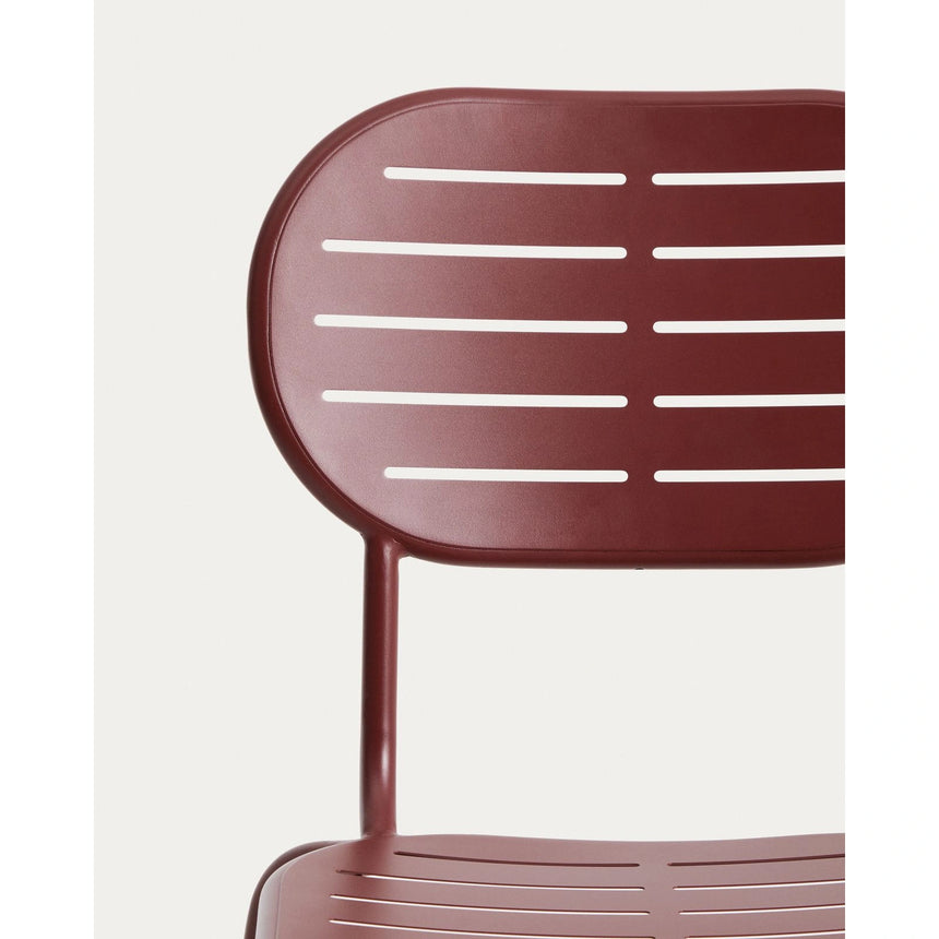 Stapelbarer Outdoor-Stuhl Brai aus granatrot verzinktem Stahl von Kave Home – Bild 10
