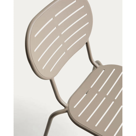 Stapelbarer Outdoor-Stuhl Brai aus taupefarben verzinktem Stahl von Kave Home – Bild 11