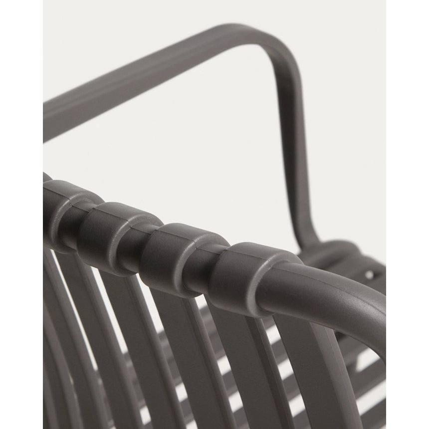 Stapelbarer Outdoor-Stuhl Isabellini in Graphitgrau von Kave Home – Bild 12