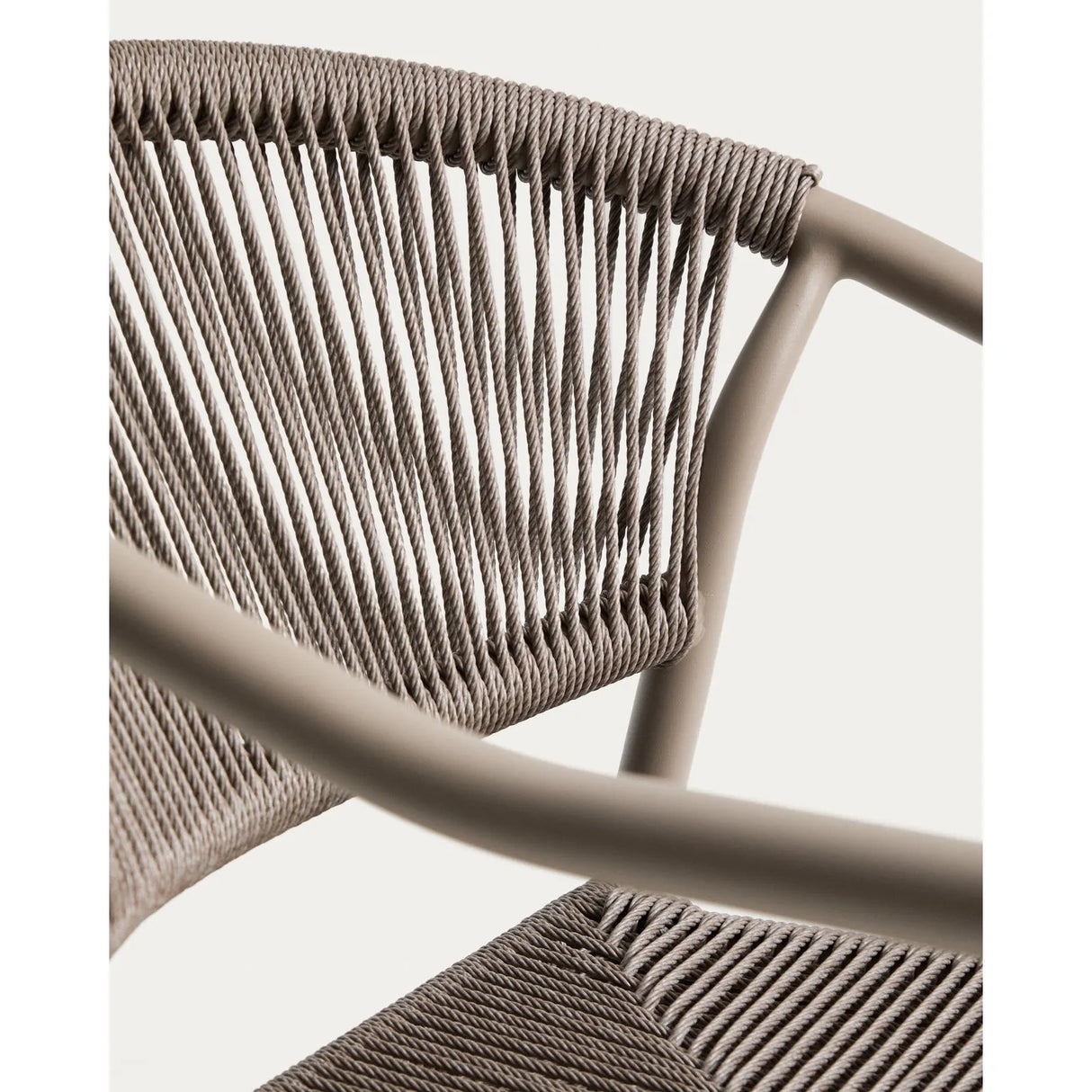 Stapelbarer Outdoor-Stuhl Livadia aus Aluminium in Taupe von Kave Home – Bild 13