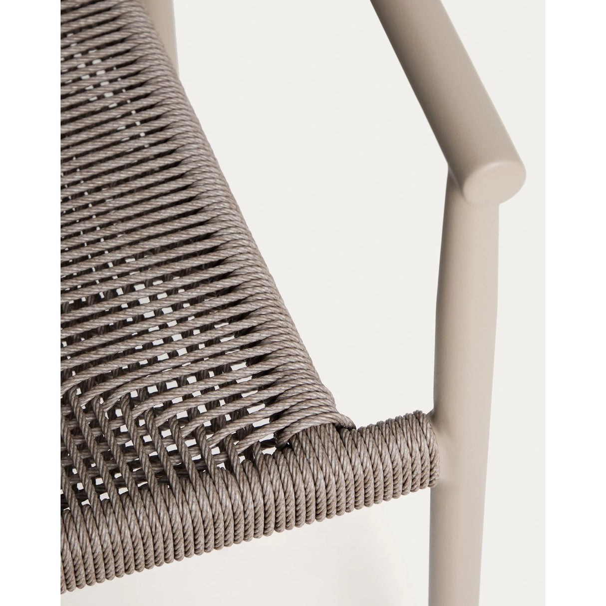 Stapelbarer Outdoor-Stuhl Livadia aus Aluminium in Taupe von Kave Home – Bild 14