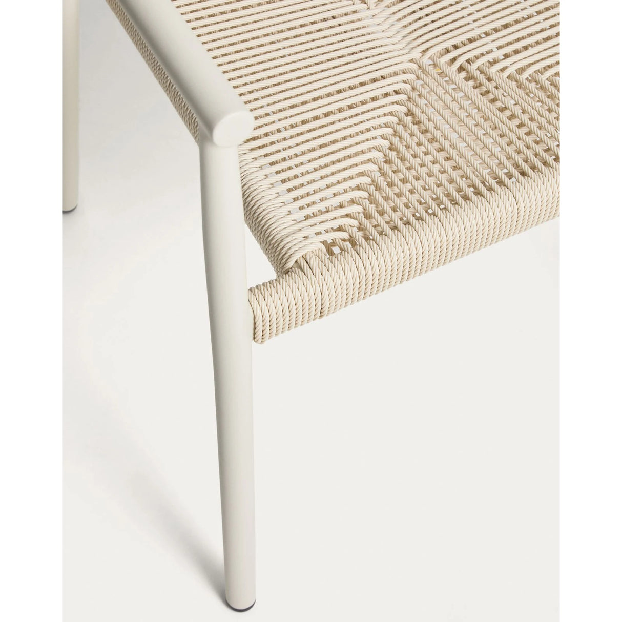 Stapelbarer Outdoor-Stuhl Livadia aus beigem Aluminium von Kave Home – Bild 11