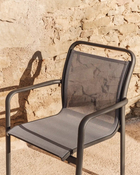 Stapelbarer Outdoor-Stuhl Luri aus Aluminium und Texteline von Kave Home – Bild 3