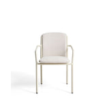 Stapelbarer Stuhl Linosa aus Aluminium in Naturfarbe mit beigem Kissen von Kave Home – Bild 2