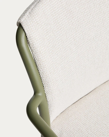 Stapelbarer Stuhl Linosa aus Aluminium mit Kissen von Kave Home – Bild 9