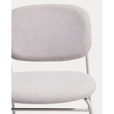 Stapelbarer Stuhl Meli mit beiger Chenille und beigen Metallbeinen FSC Mix Credit von Kave Home – Bild 8