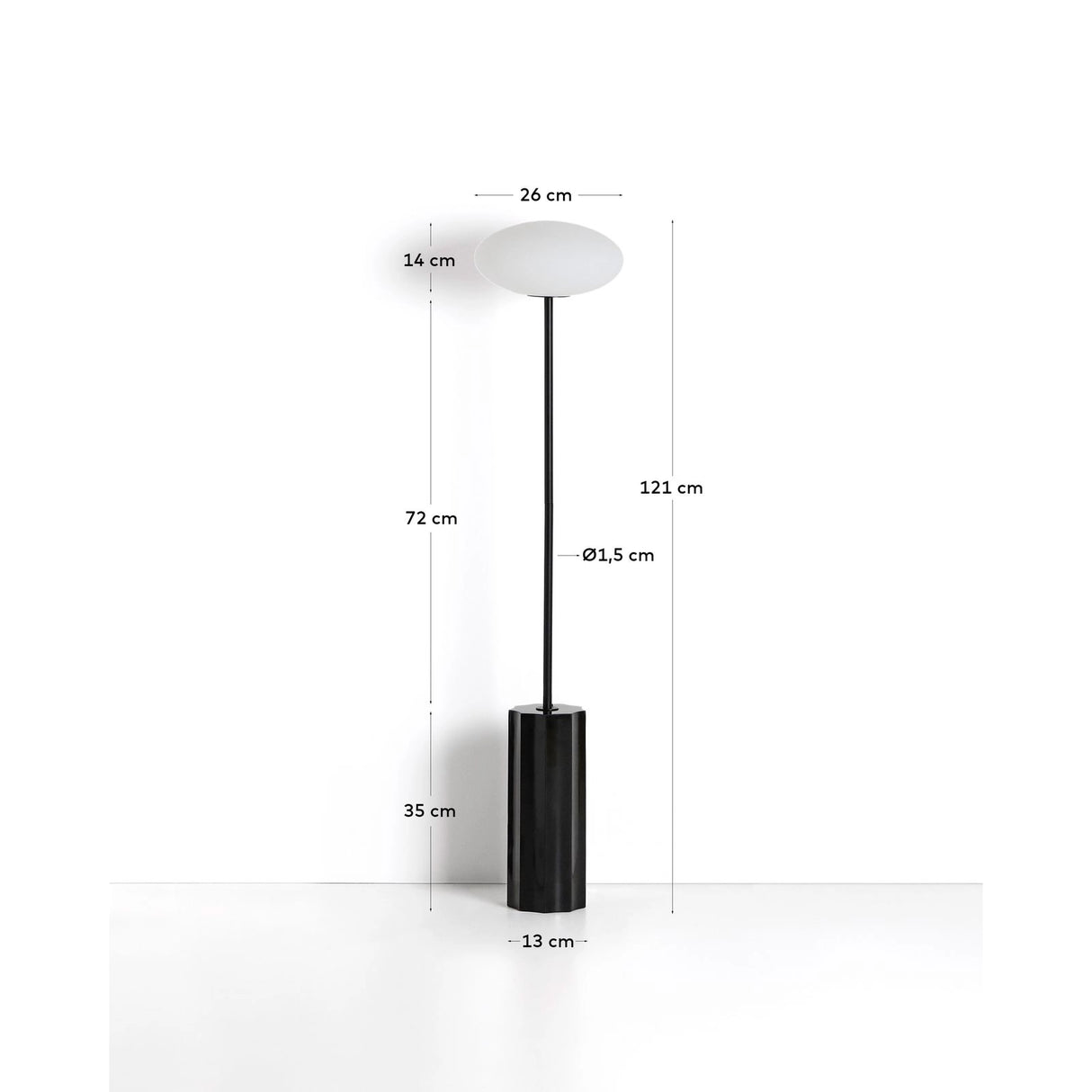 Stehlampe Idela aus Rauchglas und schwarzem Marmor von Kave Home – Bild 2