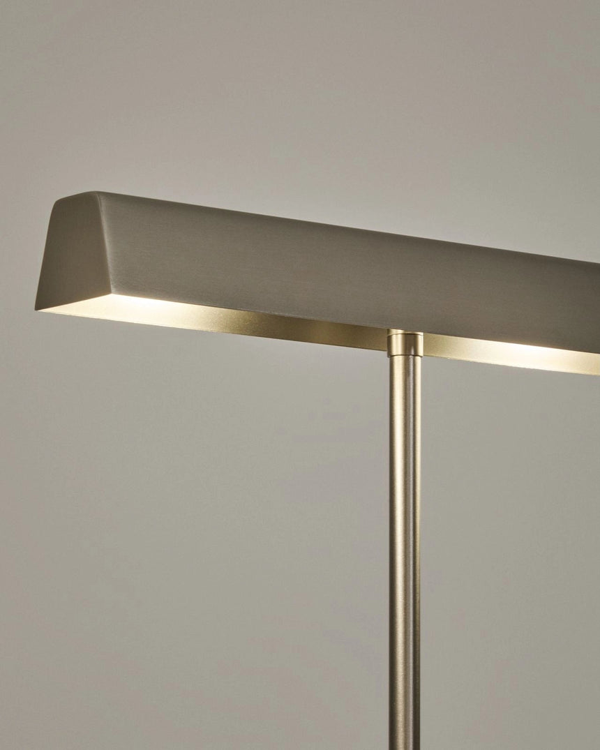 Stehlampe Lynor aus gebürstetem Stahl mit weißem Marmorsockel von Kave Home – Bild 6