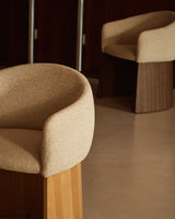 Stuhl Bosca mit beiger Chenille und Eichenfurnier FSC 100% von Kave Home – Bild 4