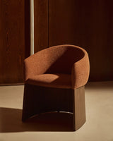Stuhl Bosca mit terrakottafarbener Chenille und Nussbaumfurnier FSC 100% von Kave Home – Bild 2