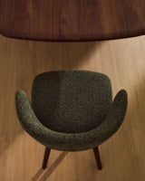 Stuhl Ciselia in dicker Chenille mit Beinen aus Eschenholz oder Stahl , FSC Mix Credit von Kave Home – Bild 3