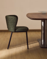 Stuhl Ciselia in dicker, dunkelgrüner Chenille mit Stahlbeinen mit schwarzem Finish, FSC Mix Credit von Kave Home – Bild 2