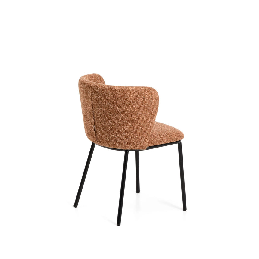 Stuhl Ciselia in dicker, terrakottafarbener Chenille mit Stahlbeinen mit schwarzem Finish, FSC Mix Credit von Kave Home – Bild 6