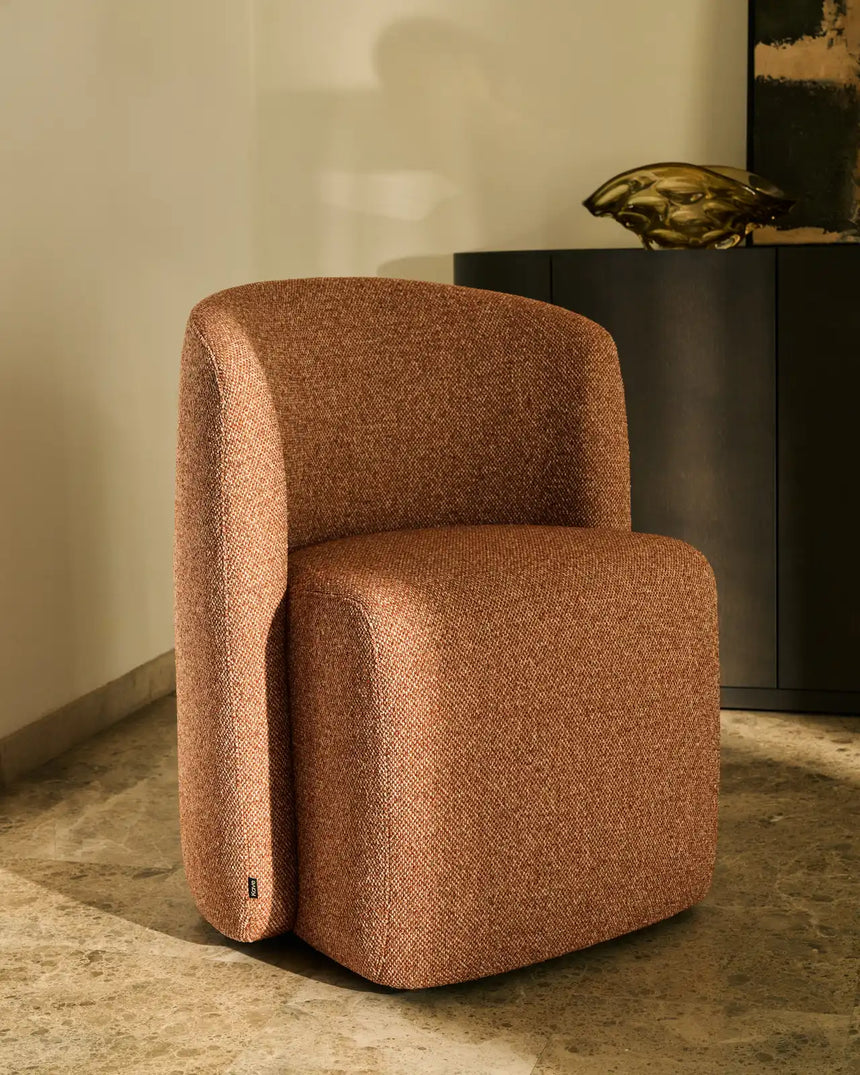 Stuhl Corvena aus Chenille in Terrakotta FSC-Mix-Kredit von Kave Home – Bild 2