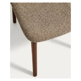 Stuhl Elnor aus brauner Chenille und Beinen aus massivem Eichenholz mit Nussbaum-Finish von Kave Home – Bild 9