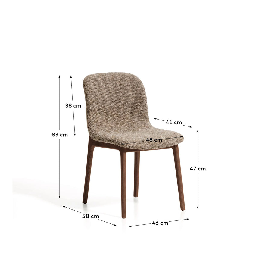 Stuhl Elnor flammhemmend aus brauner Chenille und Beinen aus massivem Eichenholz mit Nussbaum-Finish von Kave Home – Bild 3