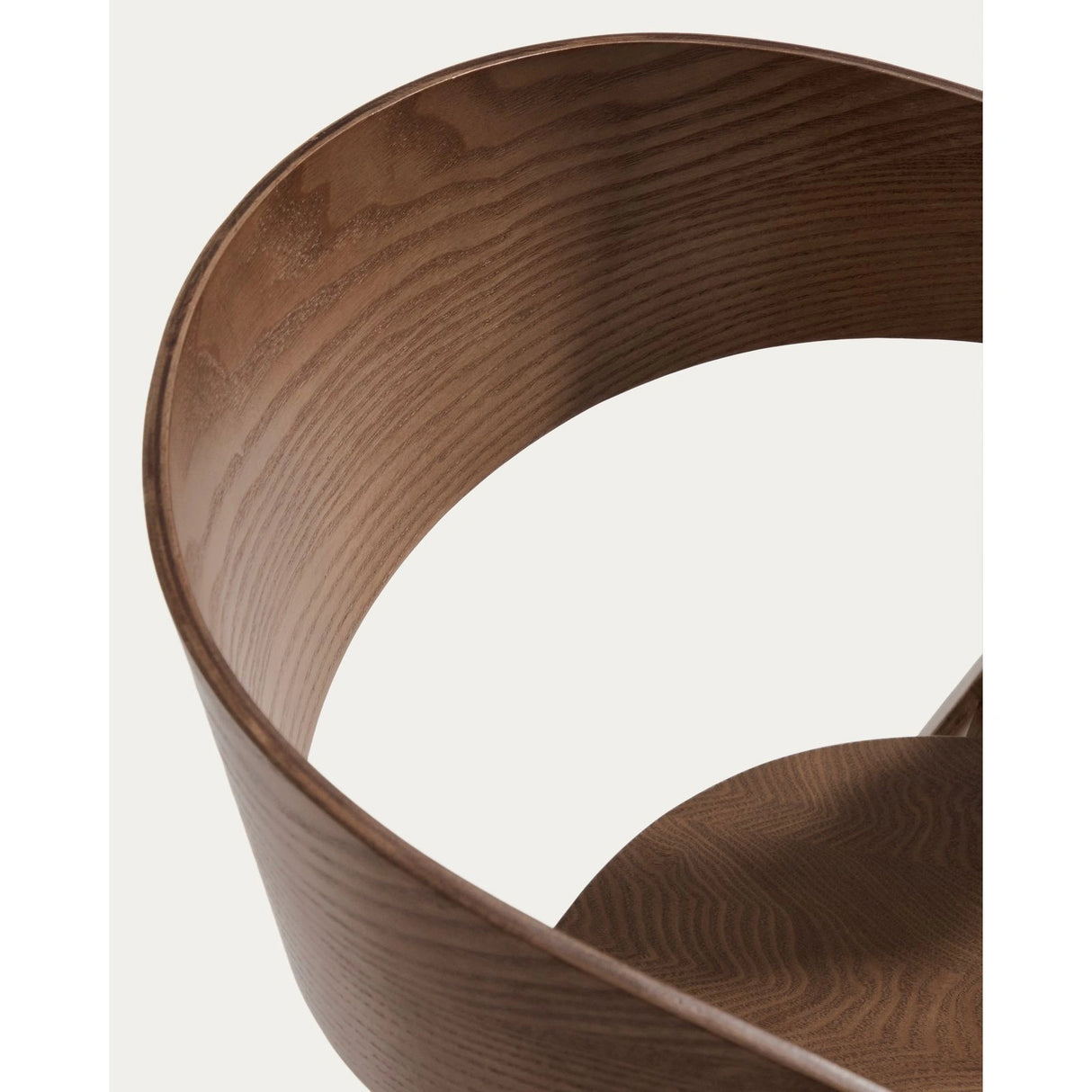 Stuhl Godia aus Eichenfurnier mit Nussbaumfinish oder in Naturfarben von Kave Home – Bild 6
