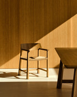 Stuhl Idun aus massivem FSC Mix Credit Eichenholz mit Finish in natürlichem Farbton und Sitzfläche aus Seil von Kave Home – Bild 2