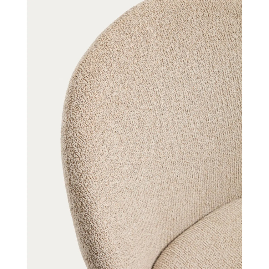 Stuhl Meila flammhemmend mit Chenille und Beinen aus massivem Eschenholz von Kave Home – Bild 10