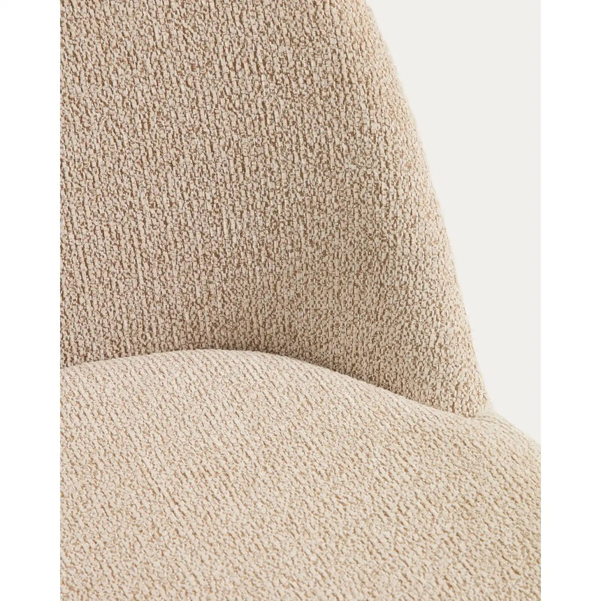 Stuhl Meila flammhemmend mit Chenille und Beinen aus massivem Eschenholz von Kave Home – Bild 9