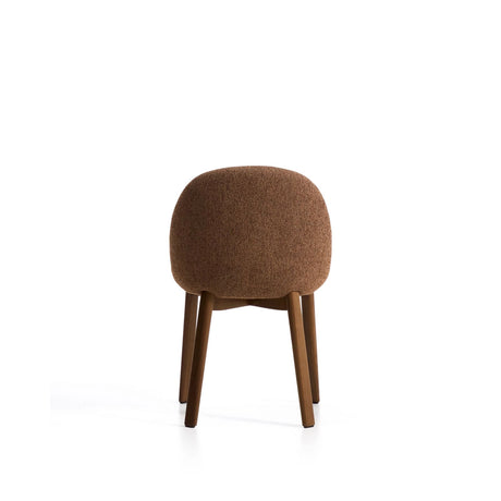 Stuhl Meila mit terrakottafarbener Chenille und Beinen aus massivem Eschenholz mit Nussbaumfinish von Kave Home – Bild 6