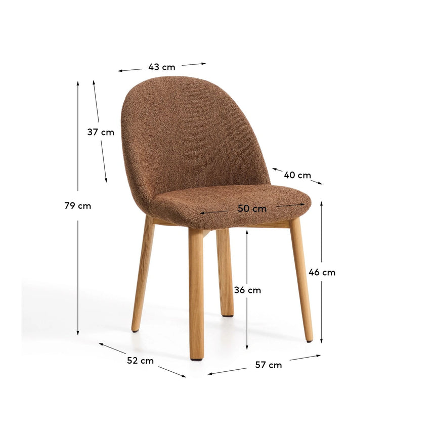 Stuhl Meila mit terrakottafarbener Chenille und Beinen aus massivem Eschenholz mit naturfarbenem Finish  von Kave Home – Bild 2