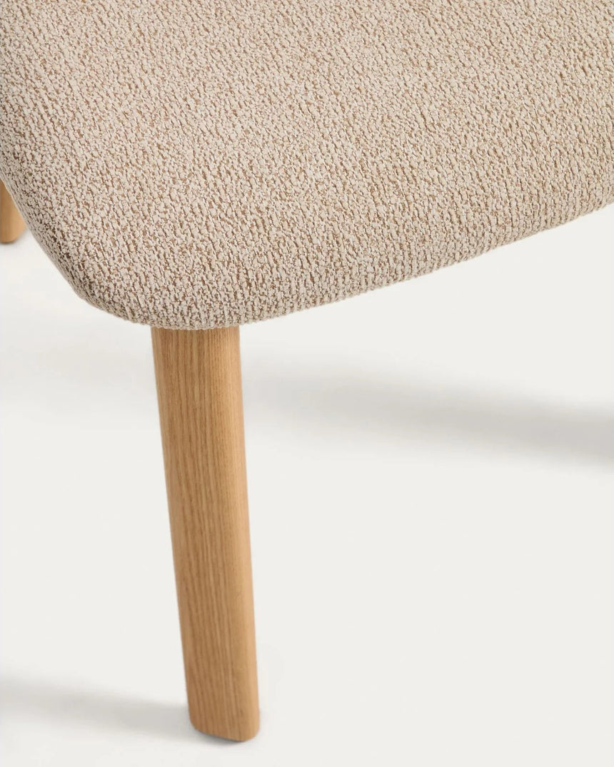 Stuhl Meila ohne Armlehne mit Chenille und Beinen aus massivem Eschenholz in verschiedenen Finishes von Kave Home – Bild 10