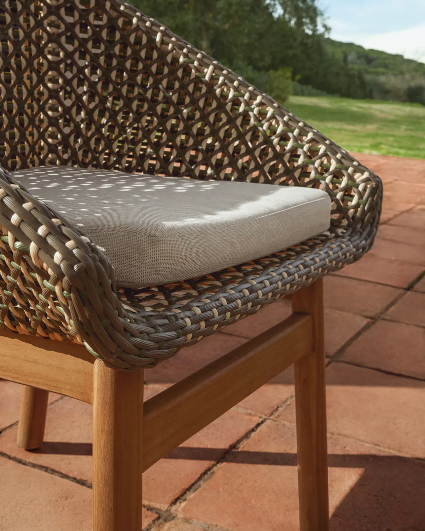 Stuhl Olbia aus synthetischem Rattan und massivem Teakholz FSC 100 % von Kave Home – Bild 4
