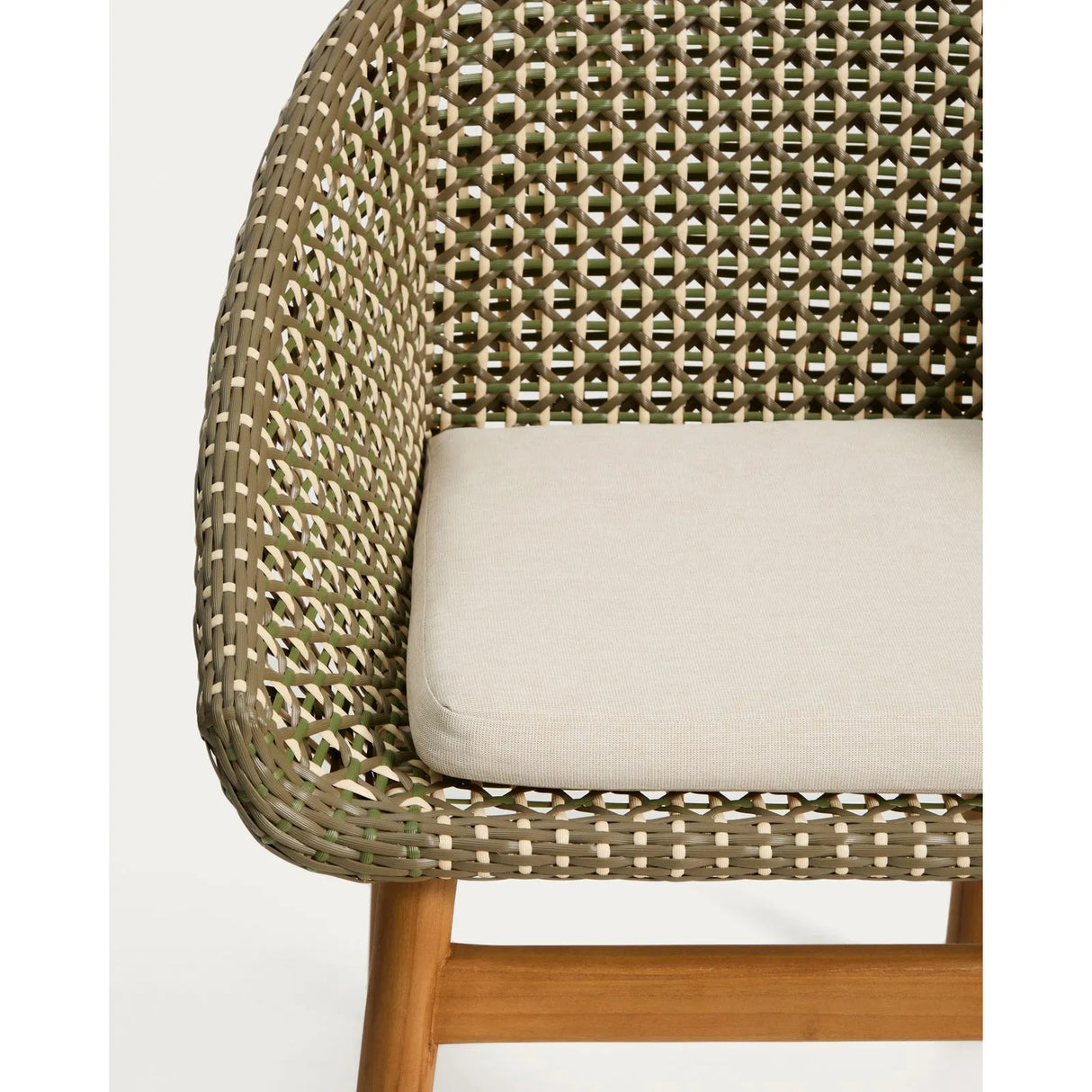 Stuhl Olbia aus synthetischem Rattan und massivem Teakholz FSC 100 % von Kave Home – Bild 9