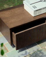 TV-Möbel Helvine 4 Schubladen aus Eichenfurnier mit Nussbaum-Finish 200 x 30 cm FSC 100% von Kave Home – Bild 4