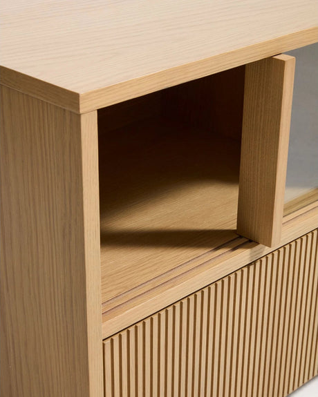 TV-Möbel Helvine mit 5 Türen und 3 Schubladen aus Eichenfurnier und gehärtetem Glas, 245 x 53,5 cm, FSC 100 % von Kave Home – Bild 5