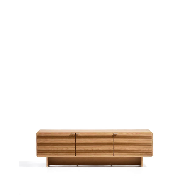 TV-Möbel Norlen mit 3 Türen in Eichenfurnier mit naturfarbenem Finish FSC Mix Credit 150 x 40 cm von Kave Home – Bild 1