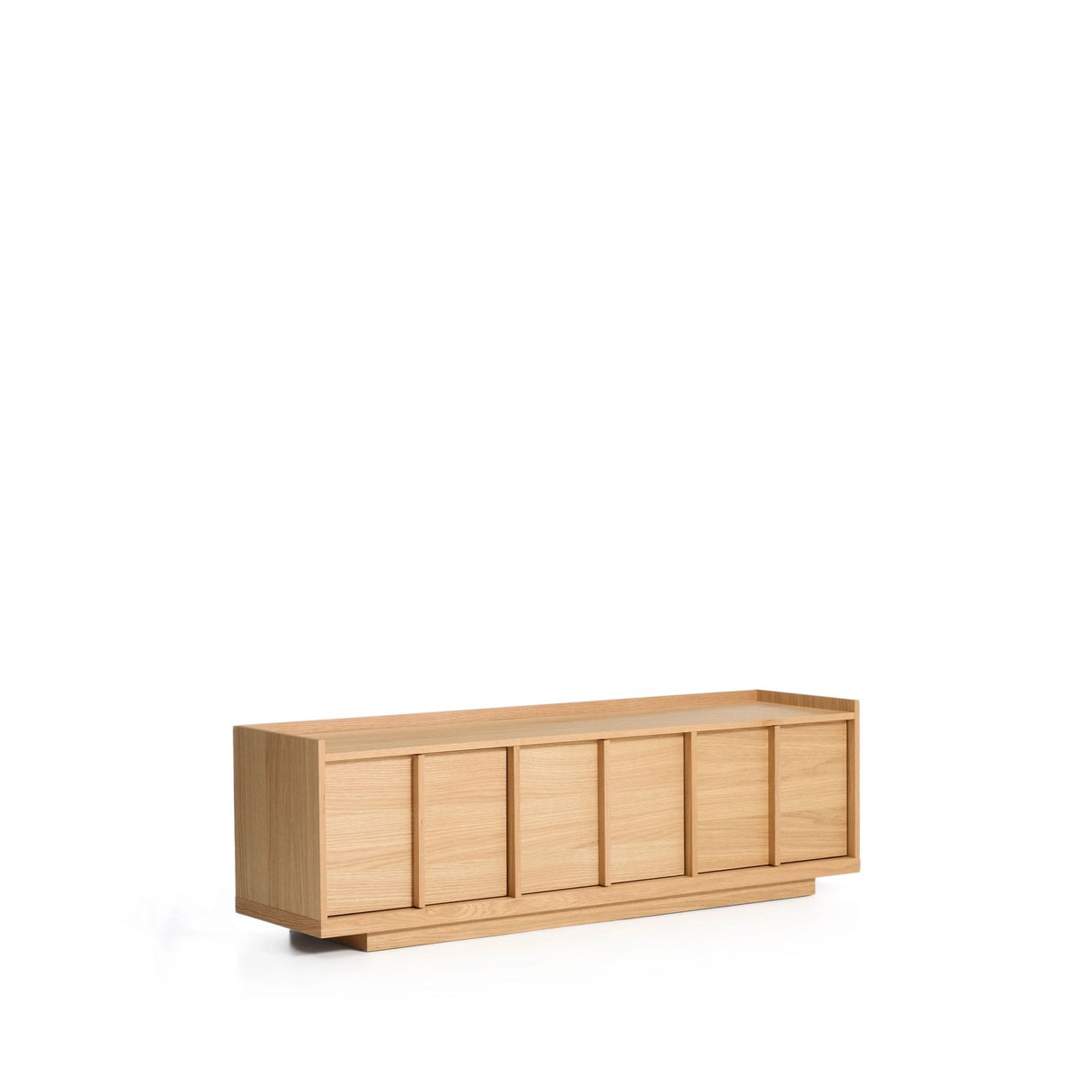 TV-Möbel Onix aus Eichenfurnier mit Naturton-Finish 150 x 47 cm FSC Mix Credit von Kave Home – Bild 3