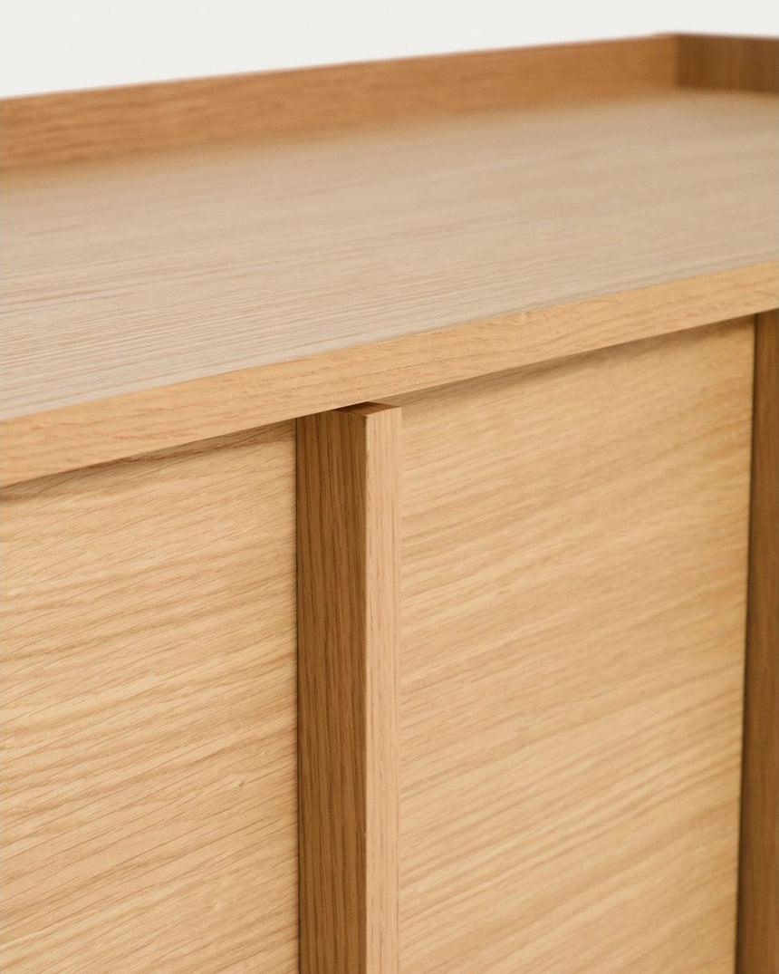 TV-Möbel Onix aus Eichenfurnier mit Naturton-Finish 150 x 47 cm FSC Mix Credit von Kave Home – Bild 5