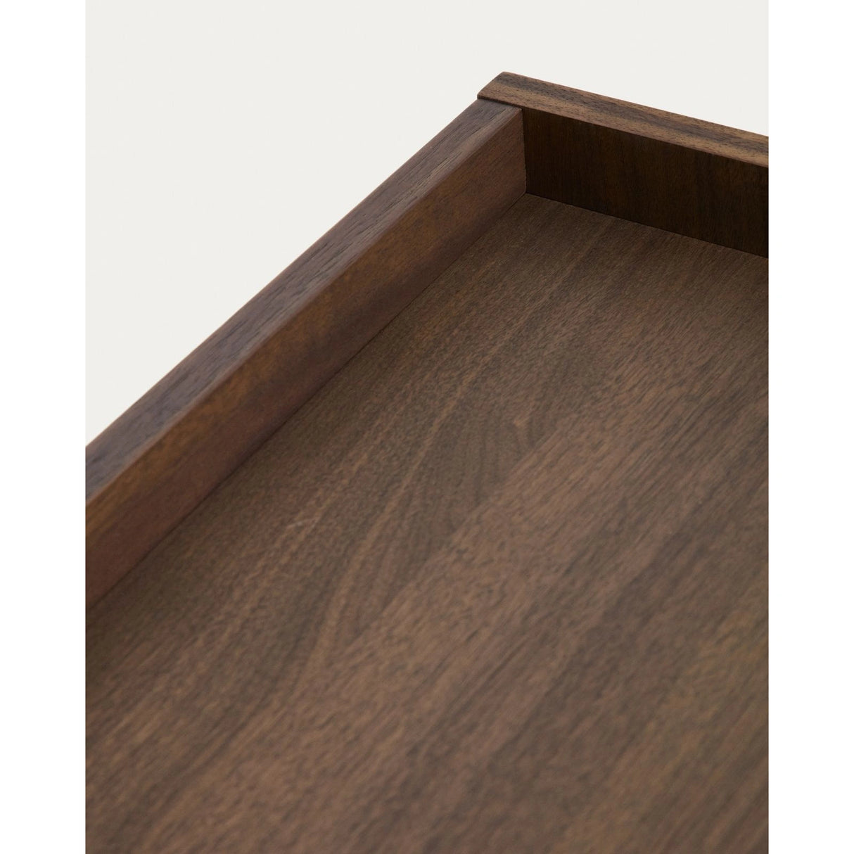 TV-Möbel Onix aus Walnussfurnier mit dunklem Finish 150 x 47 cm FSC Mix Credit von Kave Home – Bild 8
