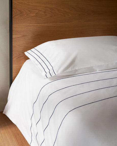 Taiana Bett aus Eichenfurnier und Stahlbeinen mit schwarzem Finish 90 x 190 cm von Kave Home – Produktbild 6