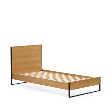Taiana Bett aus Eichenfurnier und Stahlbeinen mit schwarzem Finish 90 x 190 cm von Kave Home – Produktbild 8