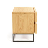 Taiana Nachttisch mit Eichenfurnier und Stahlstruktur mit schwarzem Finish 45 x 51 cm von Kave Home – Produktbild 1