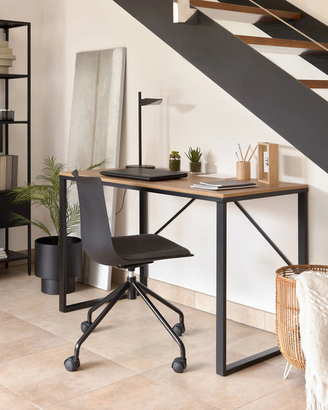 Talbot Schreibtisch MDF Finish in Natur und Stahlbeine mit schwarzem Finish 120 x 60 cm von Kave Home – Produktbild 3