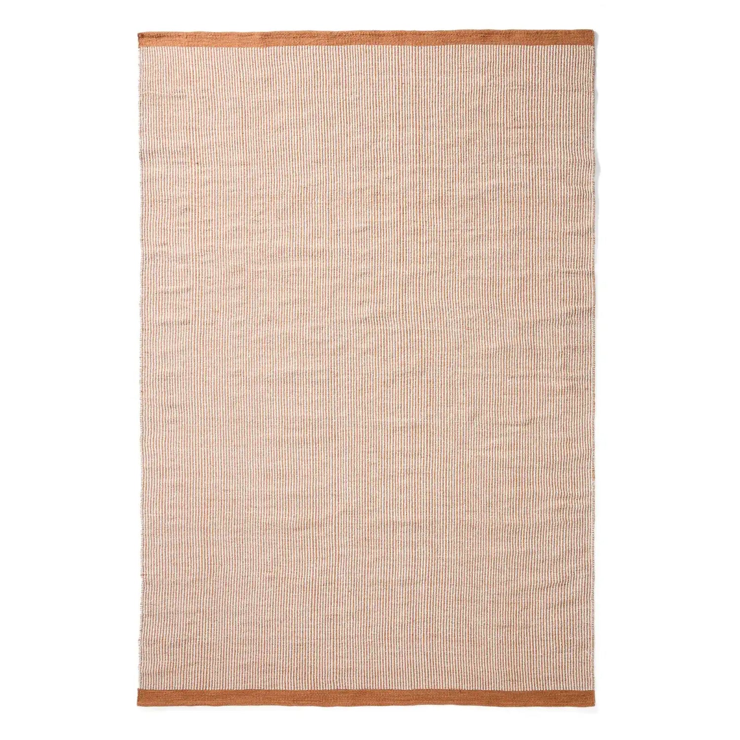 Teppich Tinei aus 100 % PET mit orangefarbenen Streifen, 200 x 300 cm von Kave Home – Bild 1