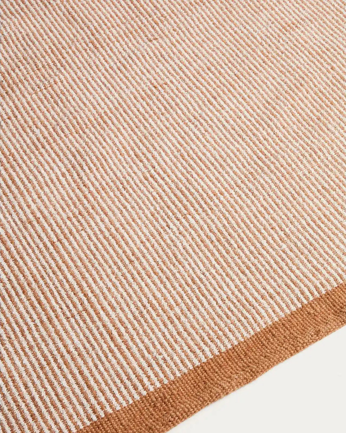 Teppich Tinei aus 100 % PET mit orangefarbenen Streifen, 200 x 300 cm von Kave Home – Bild 2