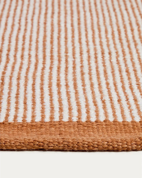 Teppich Tinei aus 100 % PET mit orangefarbenen Streifen, 200 x 300 cm von Kave Home – Bild 3