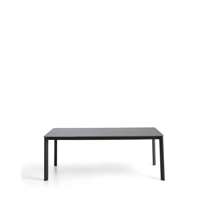 Tisch Anafi aus gesintertem Stein und Aluminium in Graphit, 180 x 90 cm von Kave Home – Bild 1