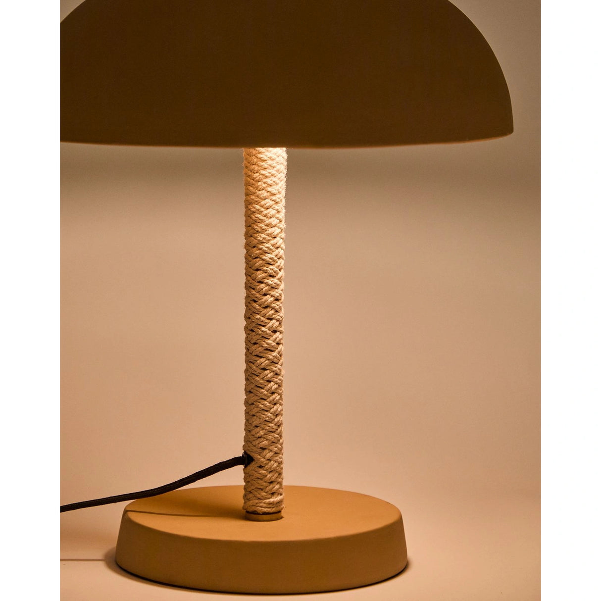 Tischlampe Arinda in Terrakotta von Kave Home – Produktbild 5