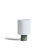 Tischlampe Eshe aus Keramik mit Finish in Grün und Weiß von Kave Home – Bild 1