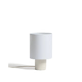 Tischlampe Eshe aus Keramik mit Finish in Weiß von Kave Home – Bild 1