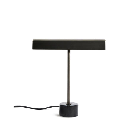 Tischlampe Lynor aus gebürstetem Metall mit Marmorsockel von Kave Home – Bild 1