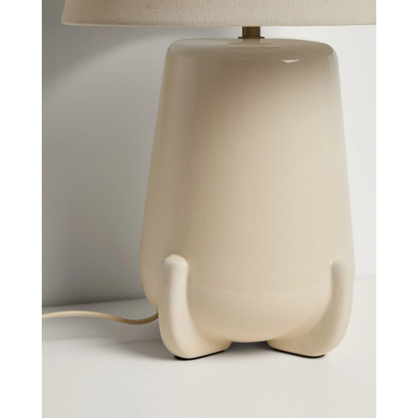 Tischlampe Odra aus ecrufarbener Keramik mit glänzendem Finish von Kave Home – Bild 6