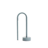 Tragbare Tischlampe Bow aus blauem Aluminium von Kave Home – Bild 1